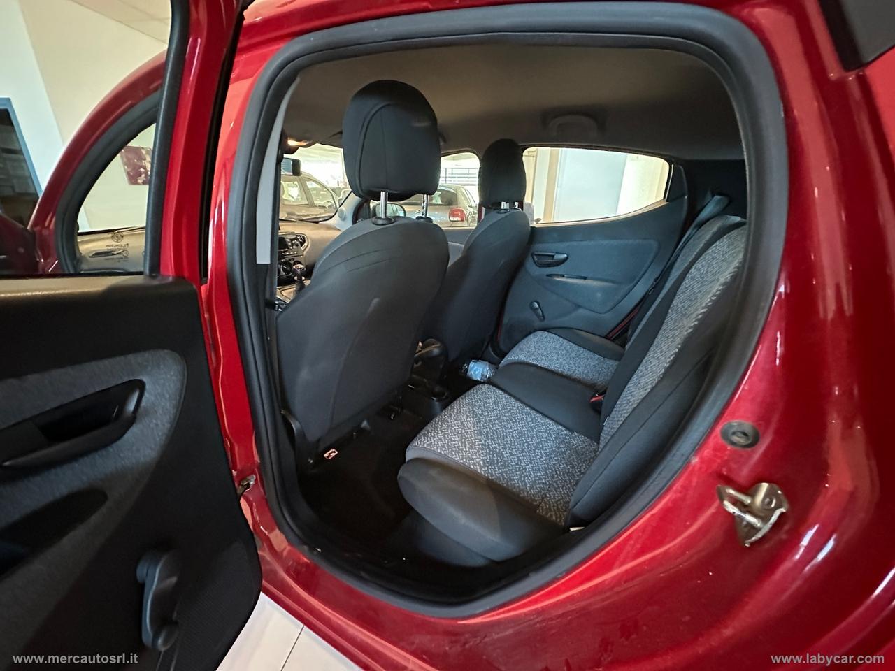 LANCIA Ypsilon 1.0 FireFly 5p S&S Hybrid Silver