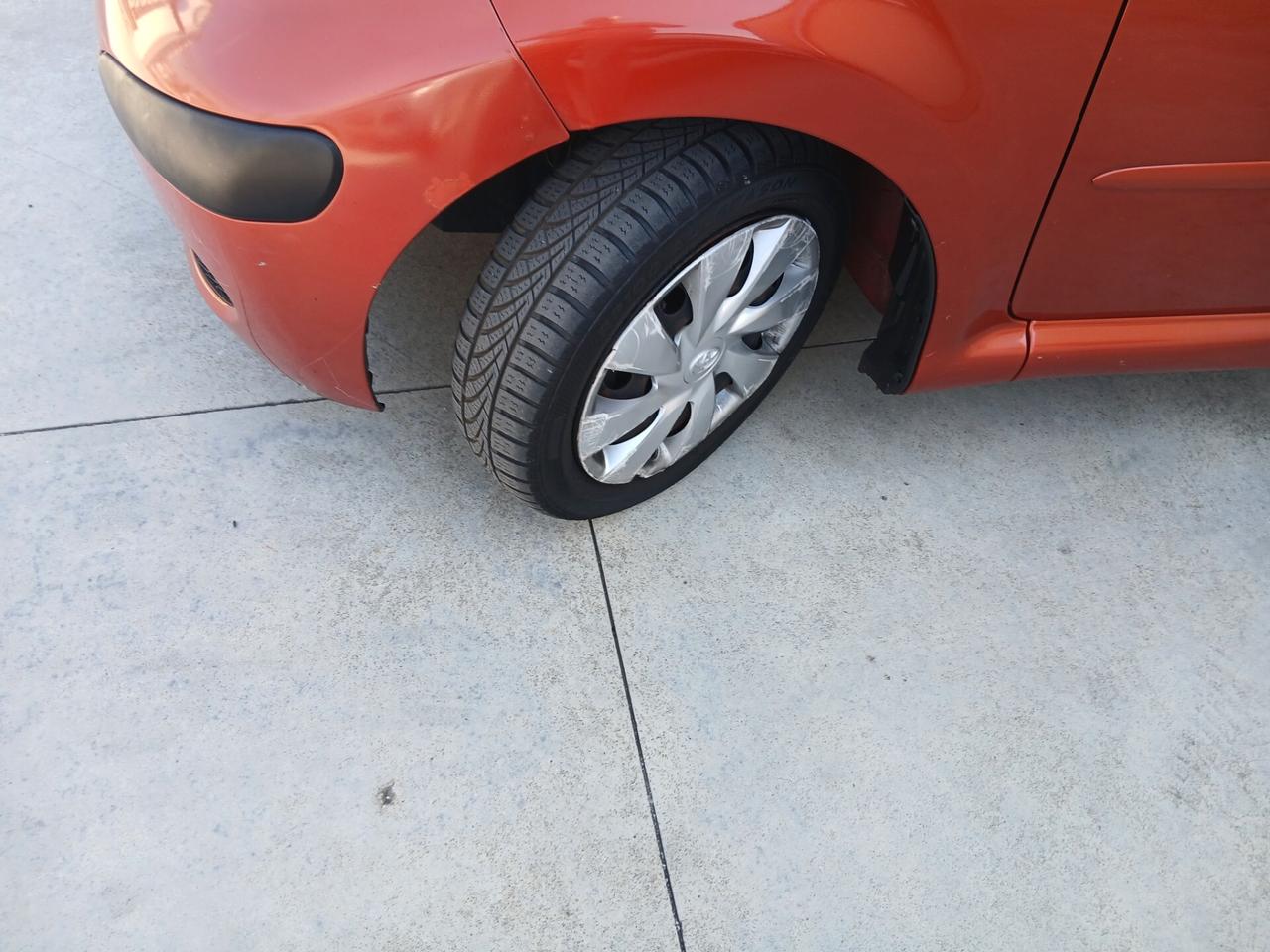 Toyota Aygo 1.0 12V VVT-i 5 porte Orange Connect