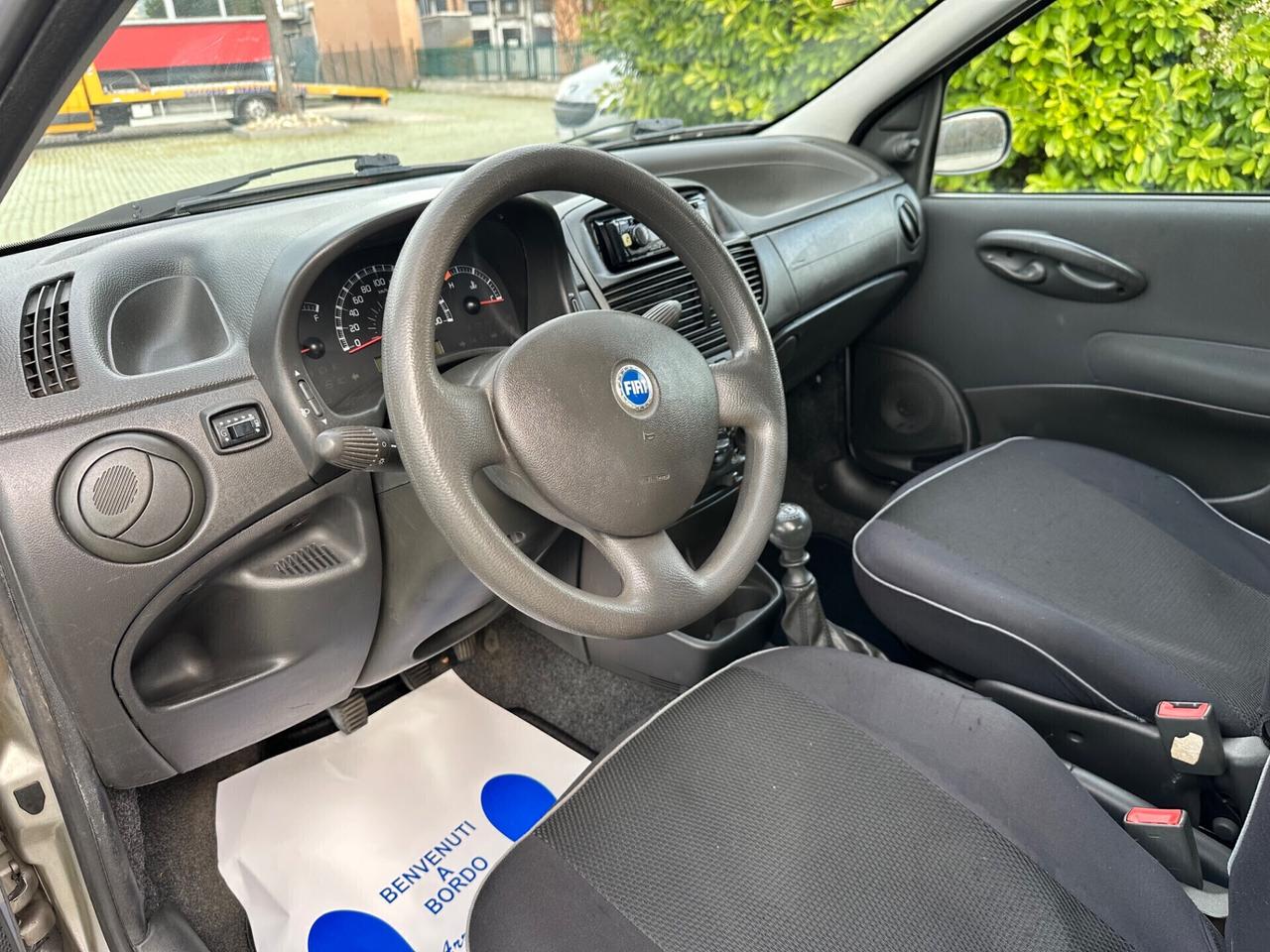 Fiat Punto 1.2 5p Active Natural Power