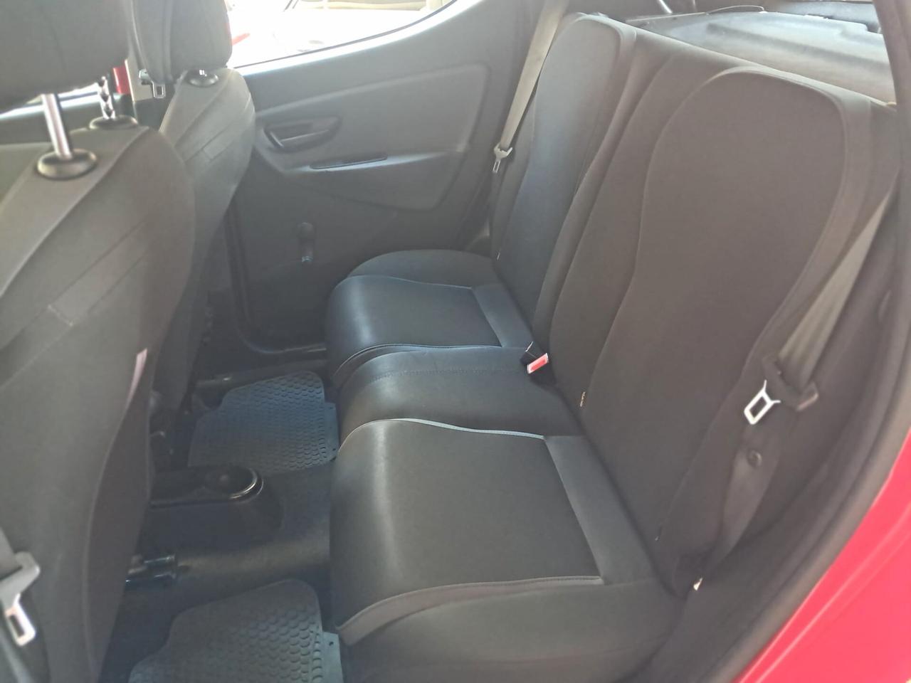 Lancia Ypsilon 1.2 69 CV -NEOPATENTATI-Euro6650-