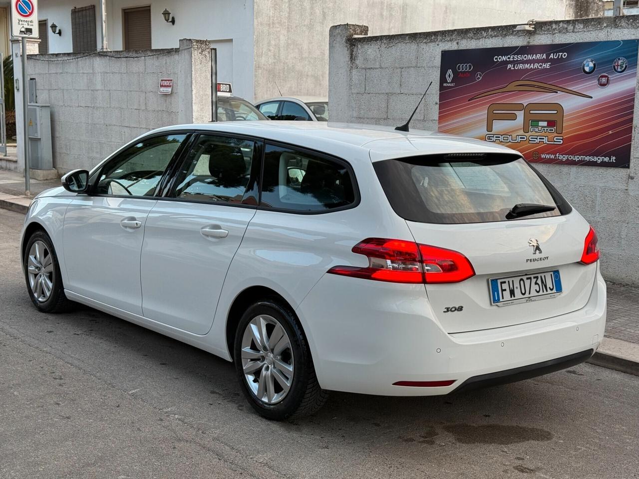 Peugeot 308 1.5 BlueHDi 100 SW NAVI CARPLAY – 2019