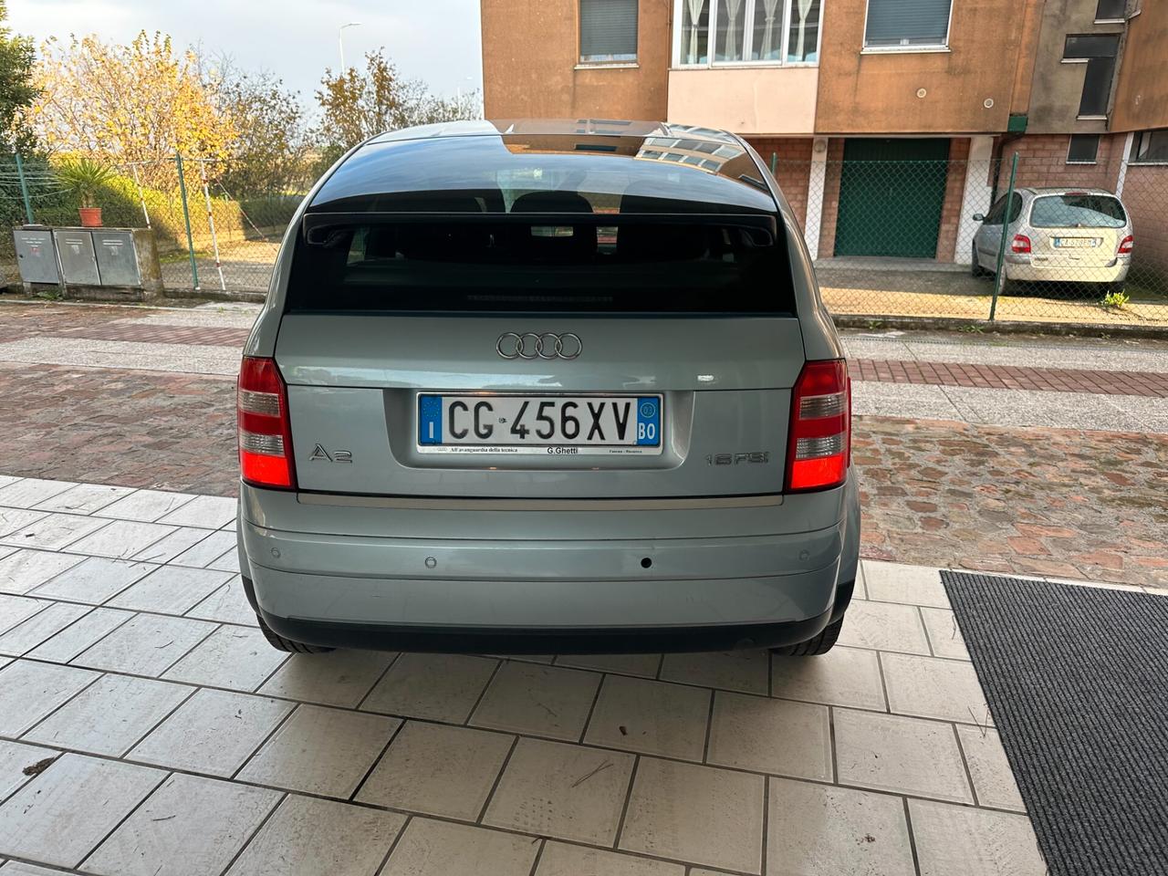 Audi A2 1.6 (12 RATE)