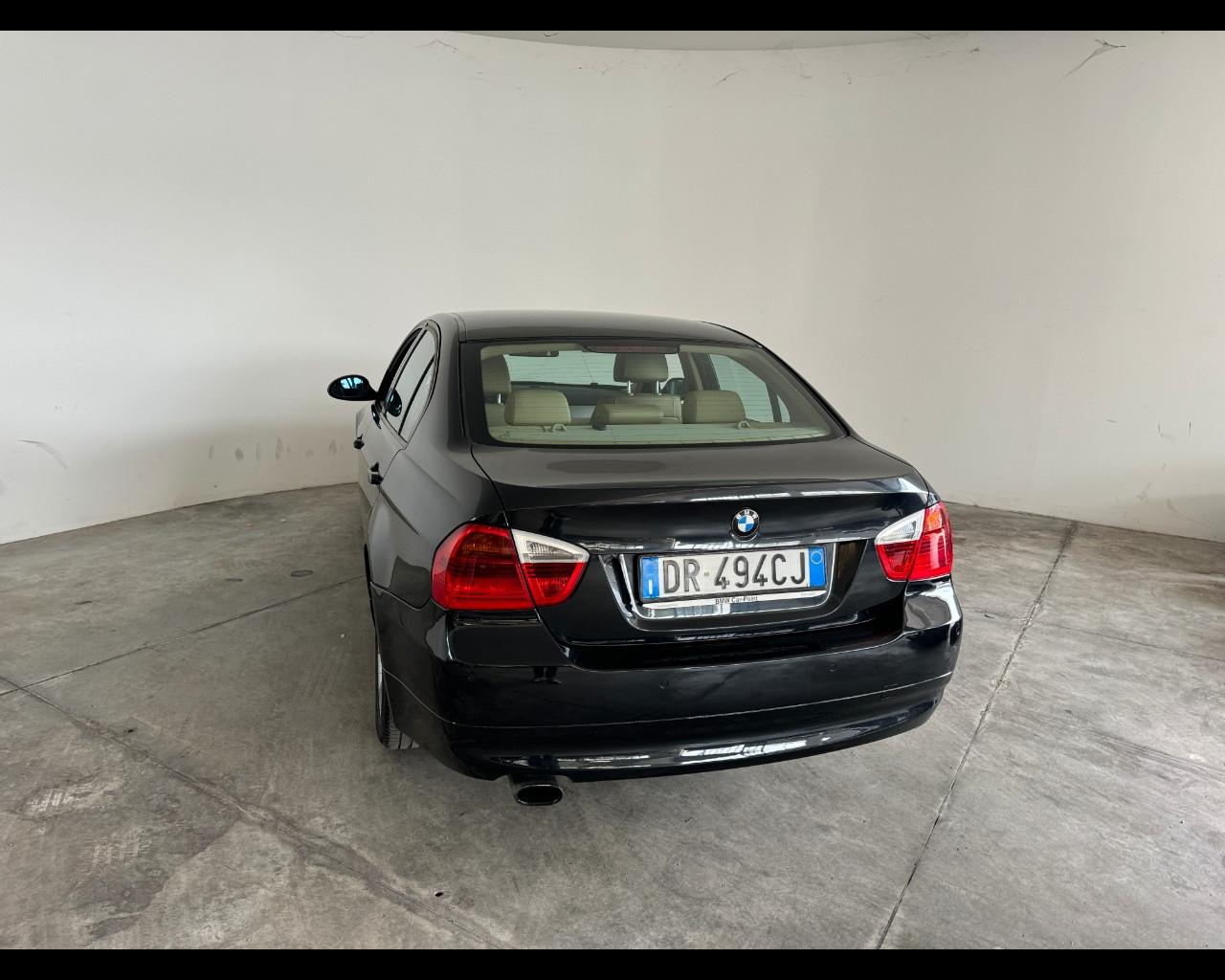 BMW Serie 3 (E90/91) - 320d cat Attiva