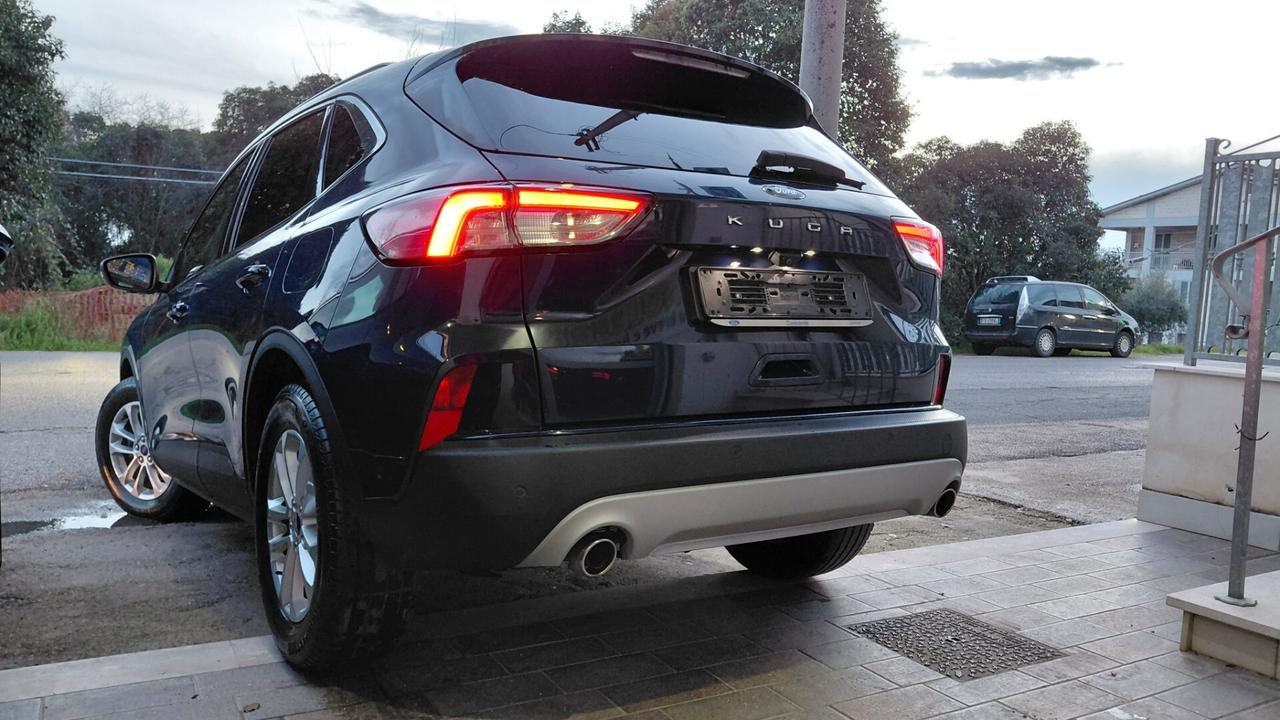 Ford Kuga 1.5 EcoBlue 120 CV MAI RIVERNICIATA