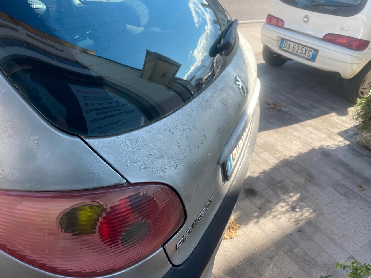 Peugeot 206 1.1 3p. XT