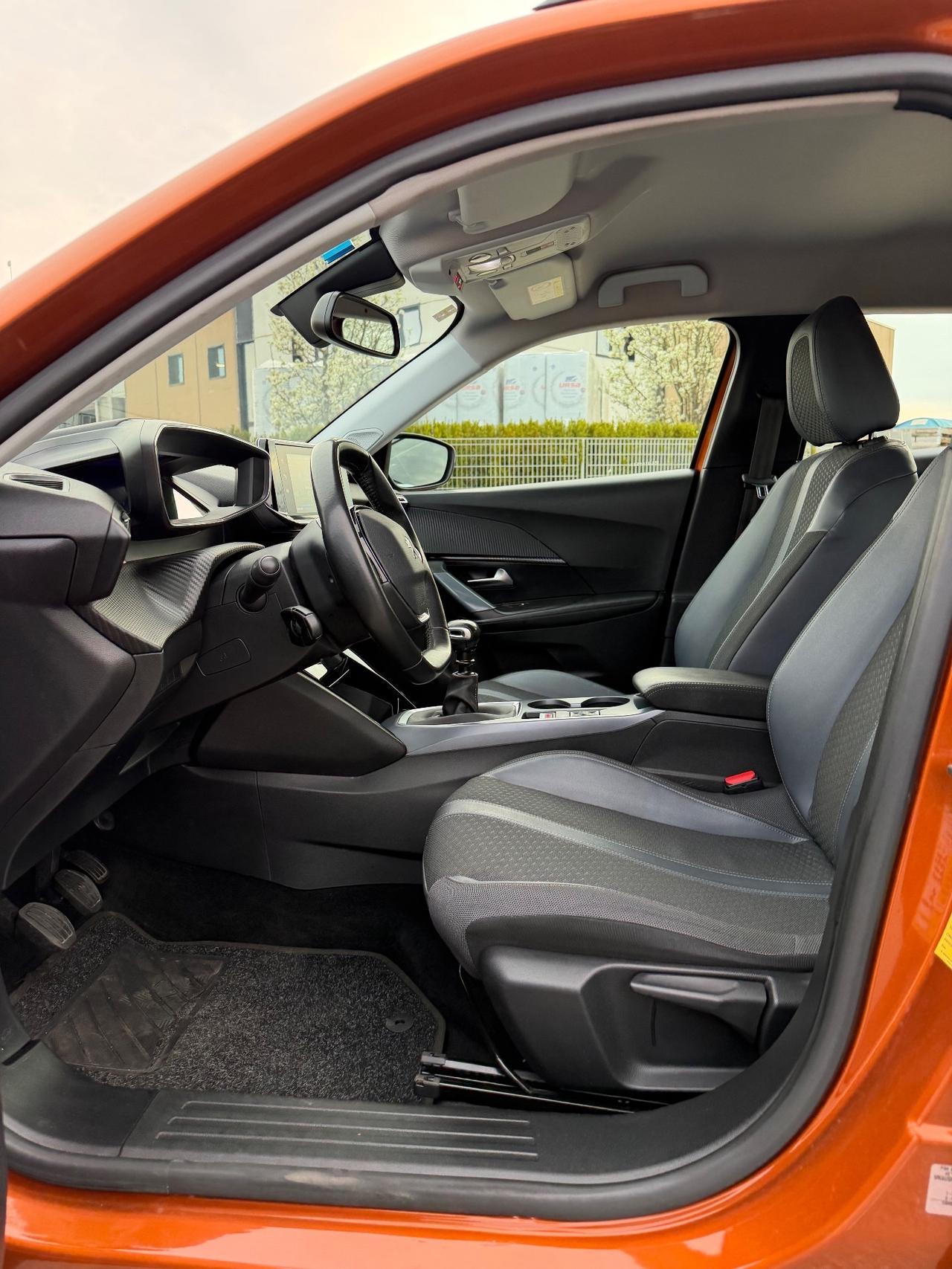 Peugeot 2008 PureTech 100 S&S Allure