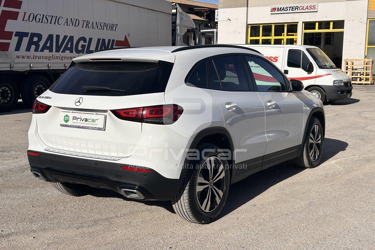 MERCEDES GLA 200 d Automatic Sport