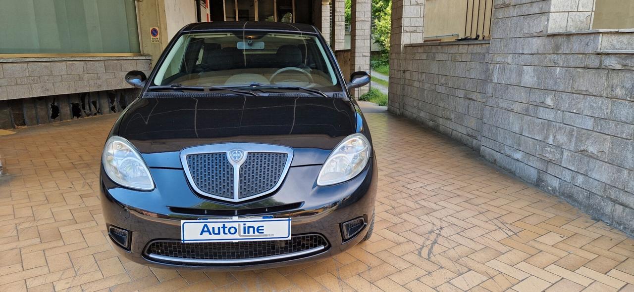 Lancia Ypsilon 1.3 MJT 75 CV Oro