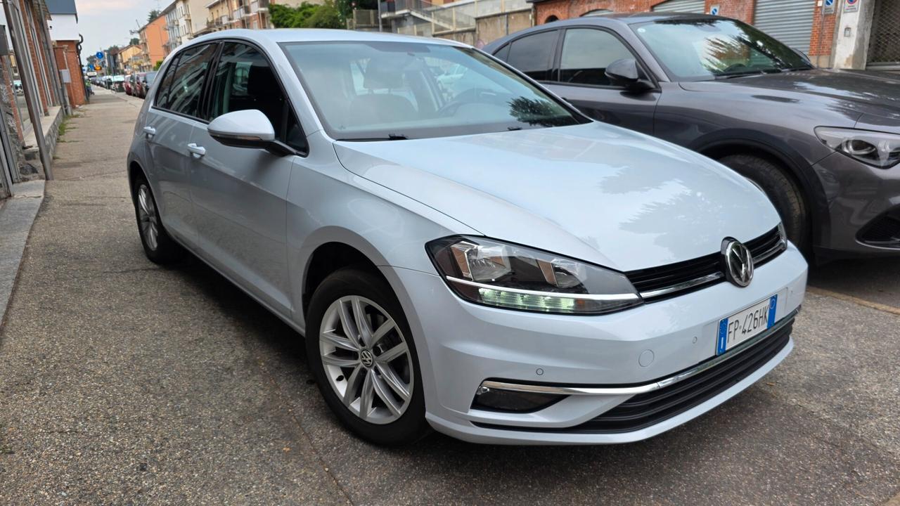 Volkswagen Golf 1.0 TSI 110 CV 5p. Trendline BlueMotion Technology