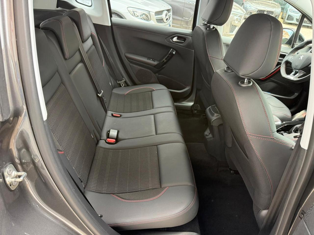 Peugeot 2008 BlueHDi 100 GT Line