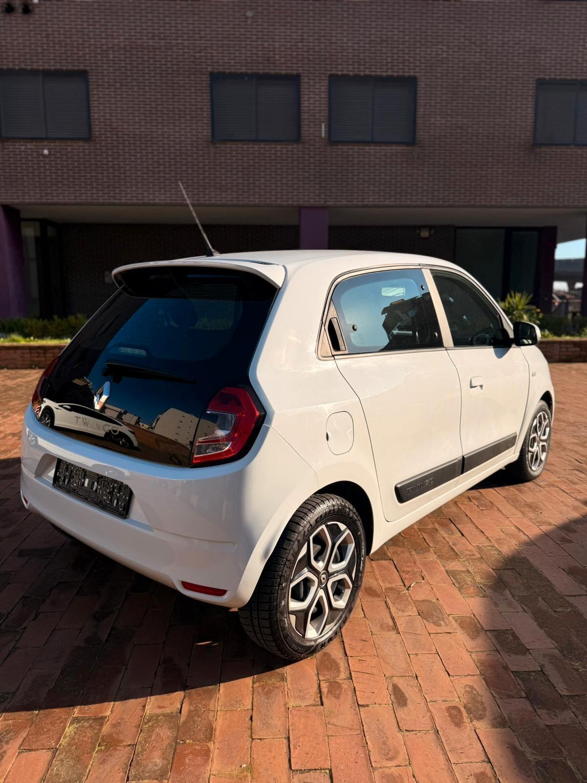 Renault Twingo SCe 65 CV Intens