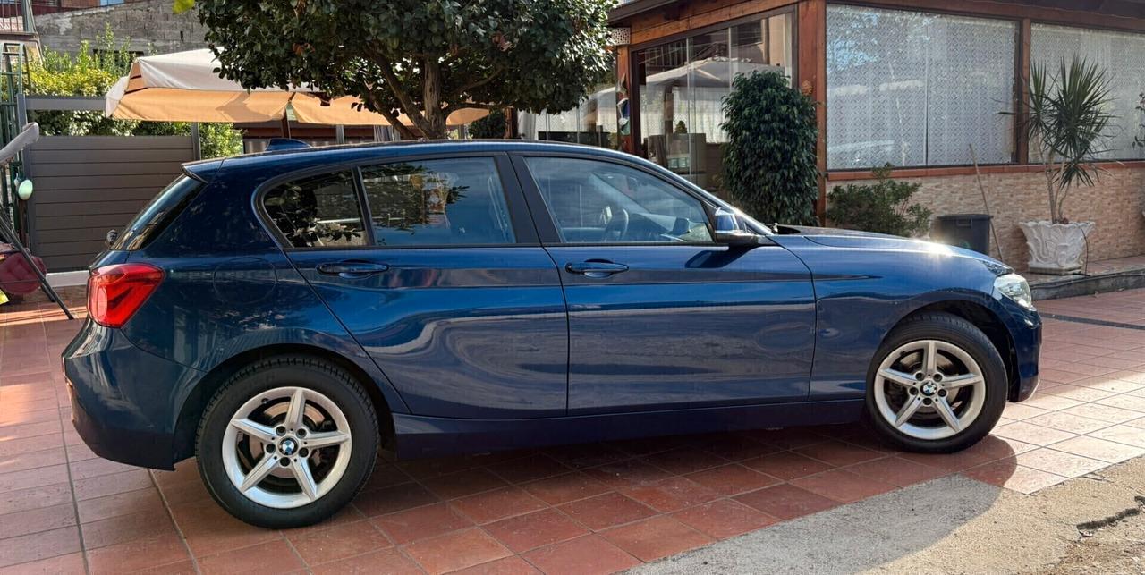 Bmw 118d 5p. Advantage cambio aut.