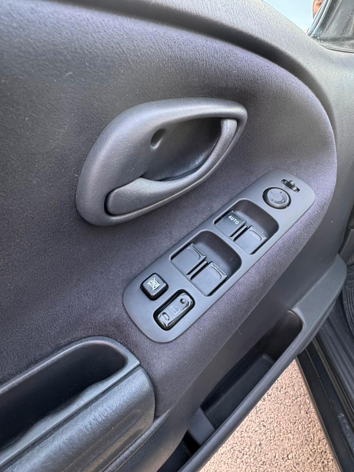 Suzuki Grand Vitara 2.0