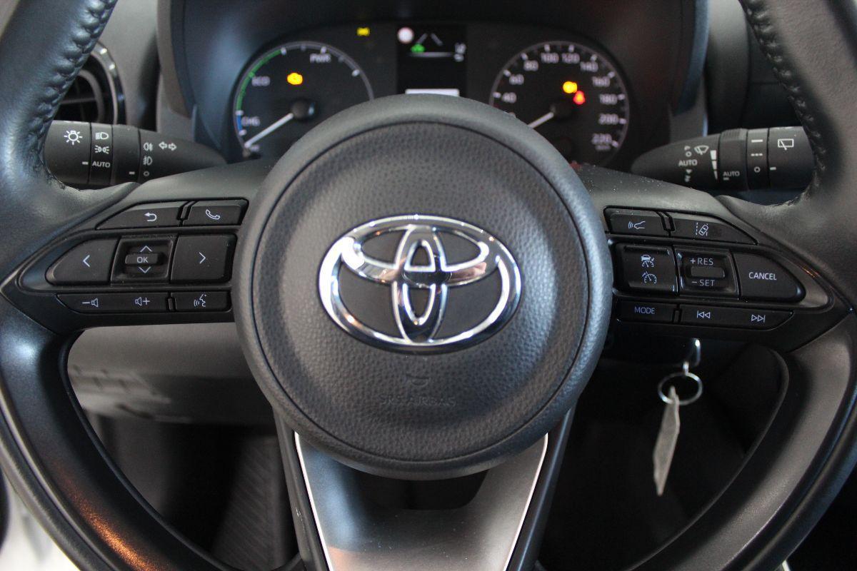 TOYOTA - Yaris - 1.5 Hybrid 5p. E-CVT Busin.
