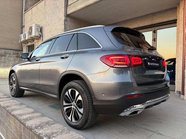 MERCEDES-BENZ GLC 300 de 4Matic Plug-in hybrid Sport.