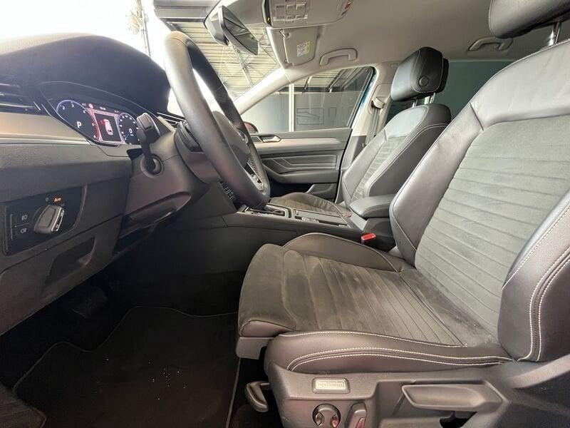 Volkswagen Passat Variant 2.0 TDI Executive 4Motion 200 CV DSG