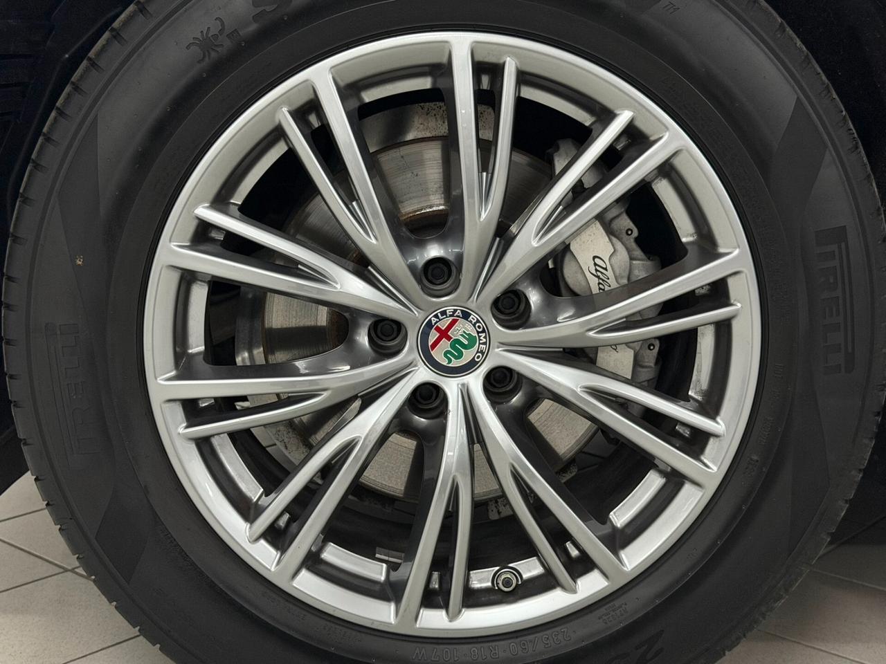 Alfa Romeo Stelvio 2.2 TD 160 CV ROSSO EDIZIONE NAVI RETROCAMERA 2PDC