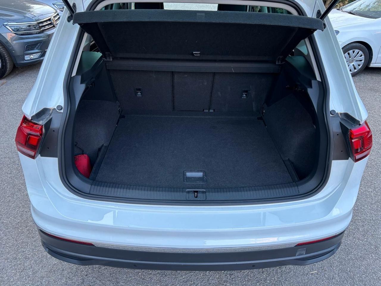 Volkswagen Tiguan 1.5 TSI ACT Life OK Neopatentati