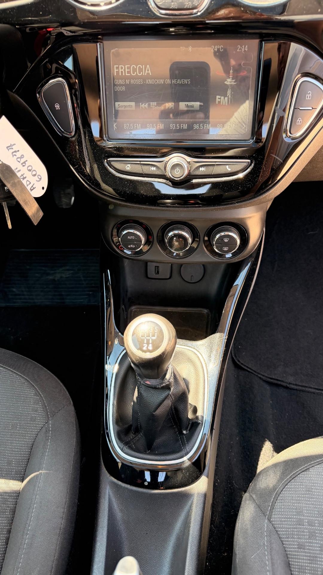 Opel Adam 1.2 70 CV Glam