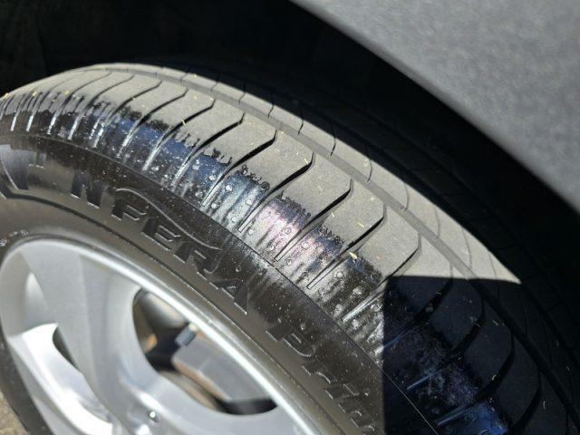 TOYOTA C-HR 1.8 Hybrid E-CVT NEOPATENTATI PERMUTE