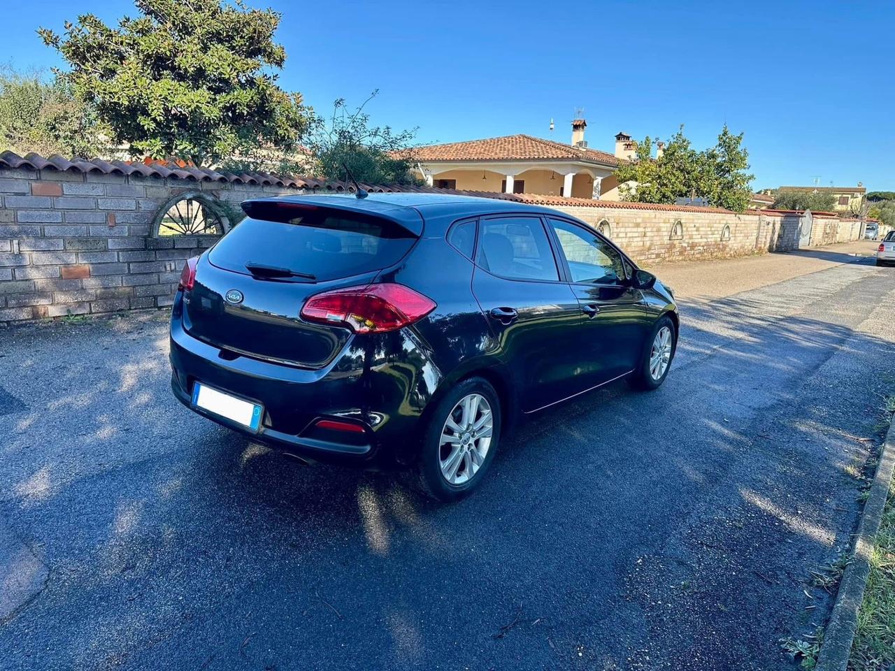 Kia Ceed cee'd 1.4 GPL 5 porte Active 75.000