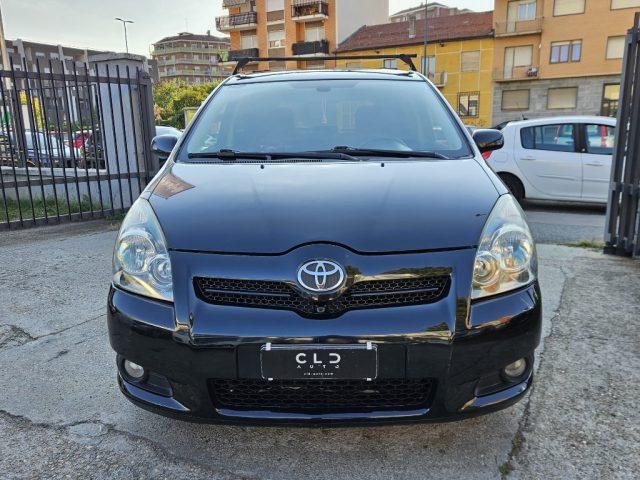 TOYOTA Corolla Verso 2.2 16V D-4D D-Cat 7pti
