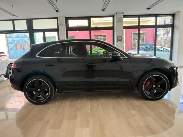 Porsche Macan Turbo 3.6 benzina 400cv pdk 2017