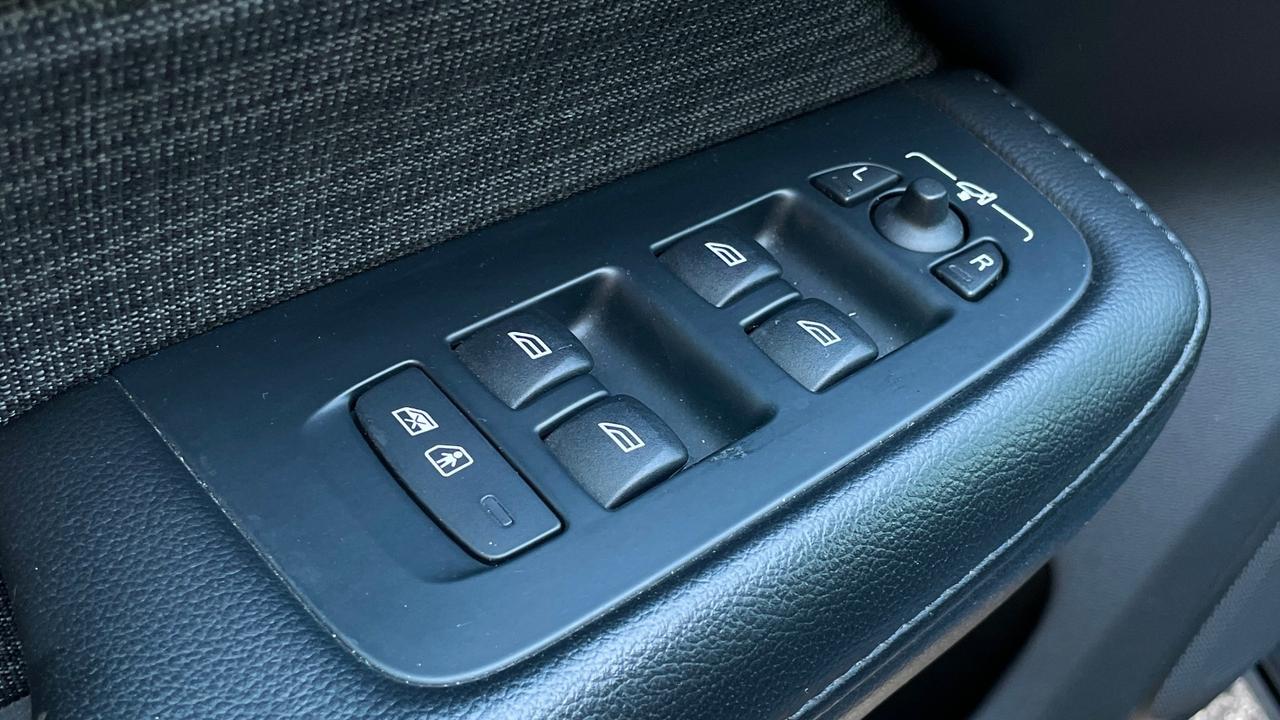 VOLVO V60 B4 2.0 PLUS BRIGHT 197CV - VIRTUAL COCKPIT, FULL LED