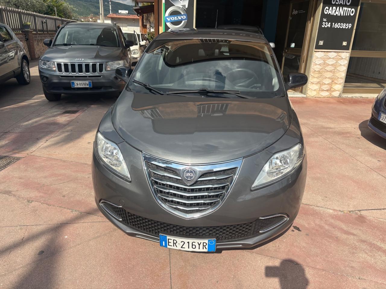 Lancia Ypsilon 1.2 69 CV 5 porte S&S Silver