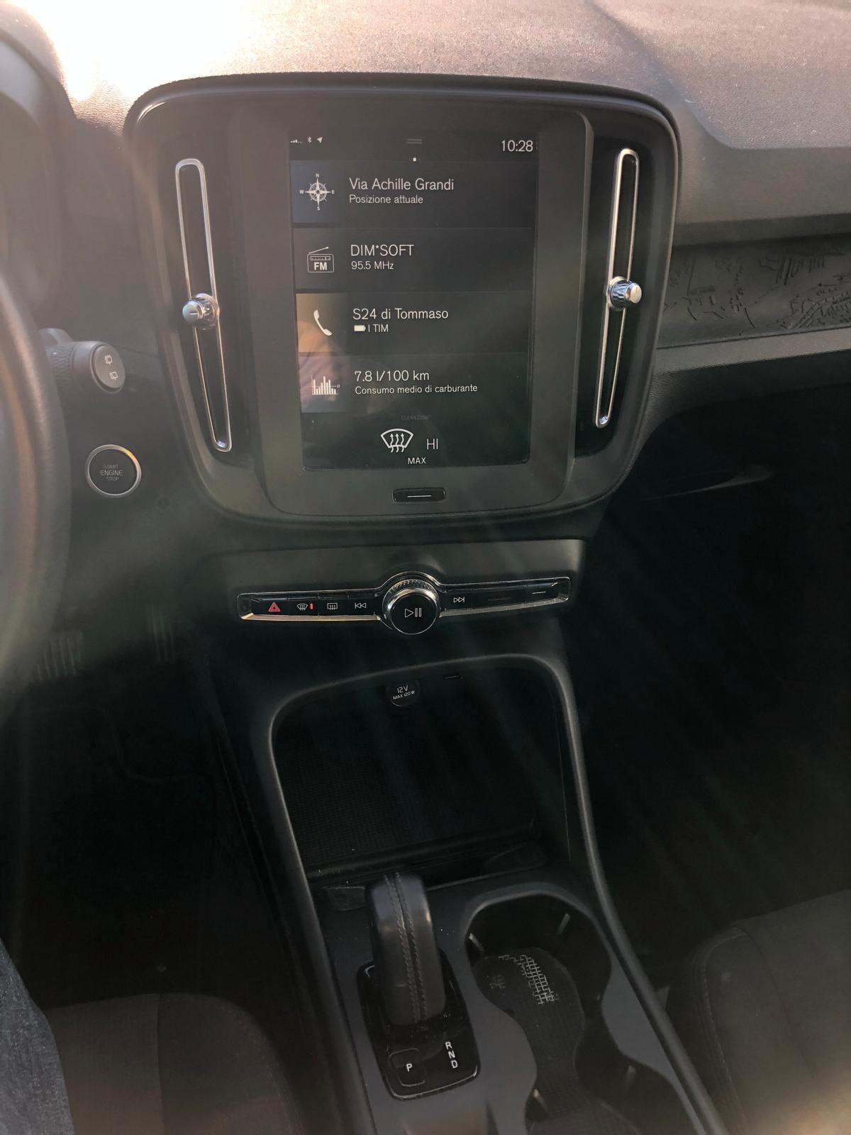 Volvo XC40 D3 AWD Geartronic Momentum