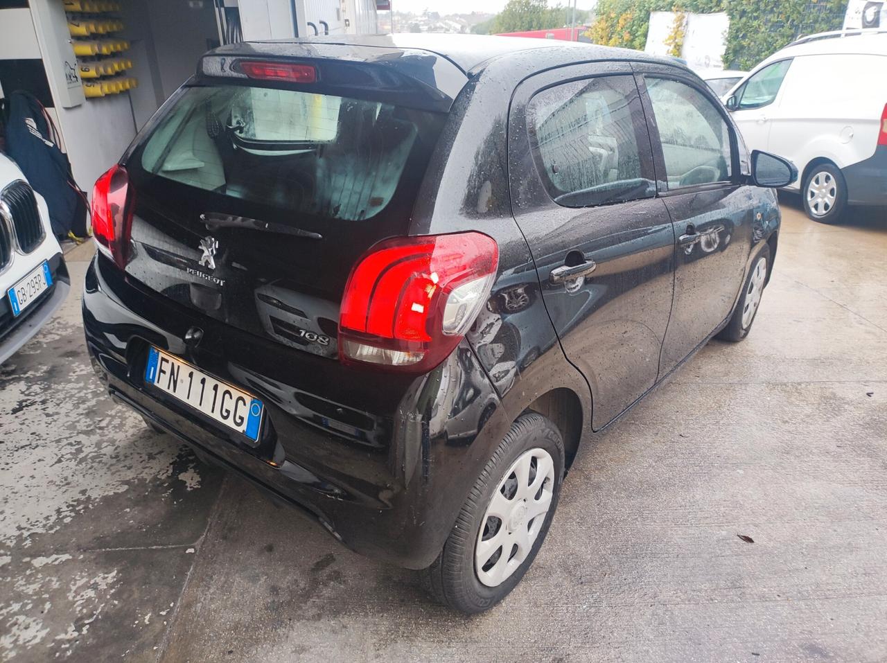 Peugeot 108 VTi 68 5 porte Allure