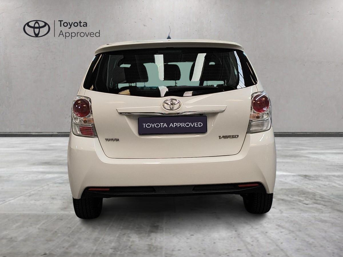TOYOTA Verso - Verso 1.6 D-4D Cool
