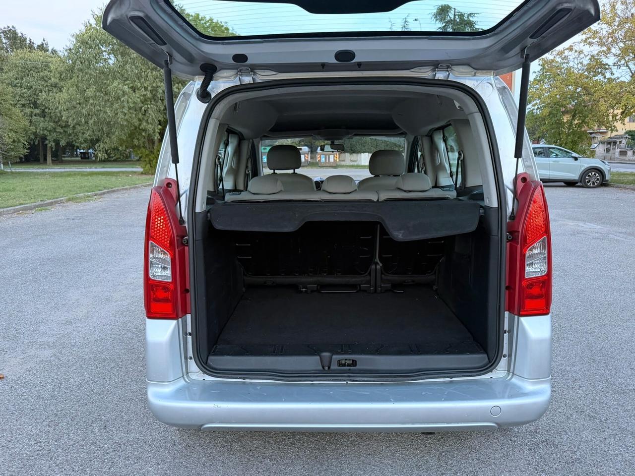 PEUGEOT PARTNER TEPEE 1.6 HDi 90CV FULL SPAZIOSA