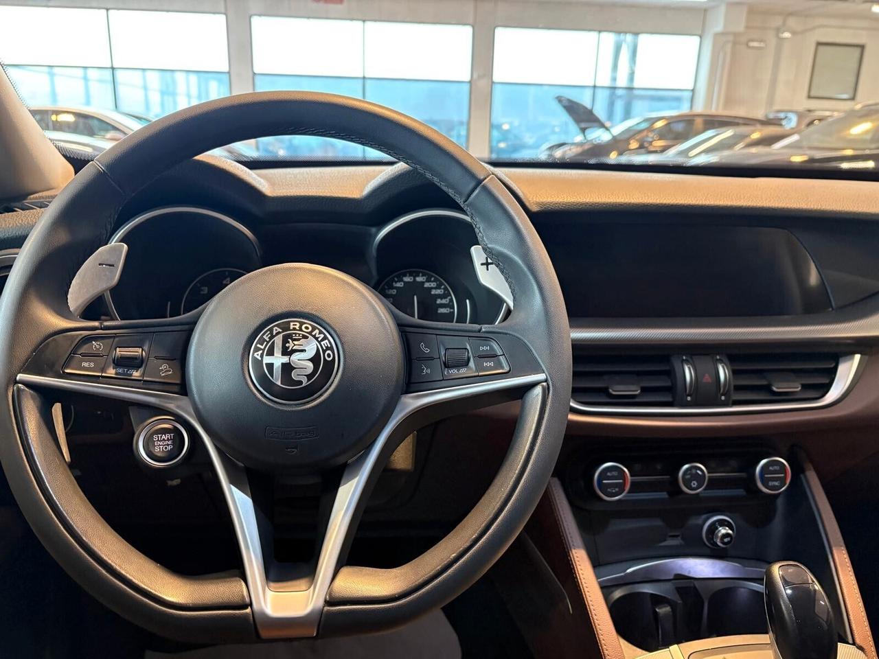 Alfa Romeo Stelvio EXECUTIVE 2.2 Turbodiesel AT8 Q4 70000 KM