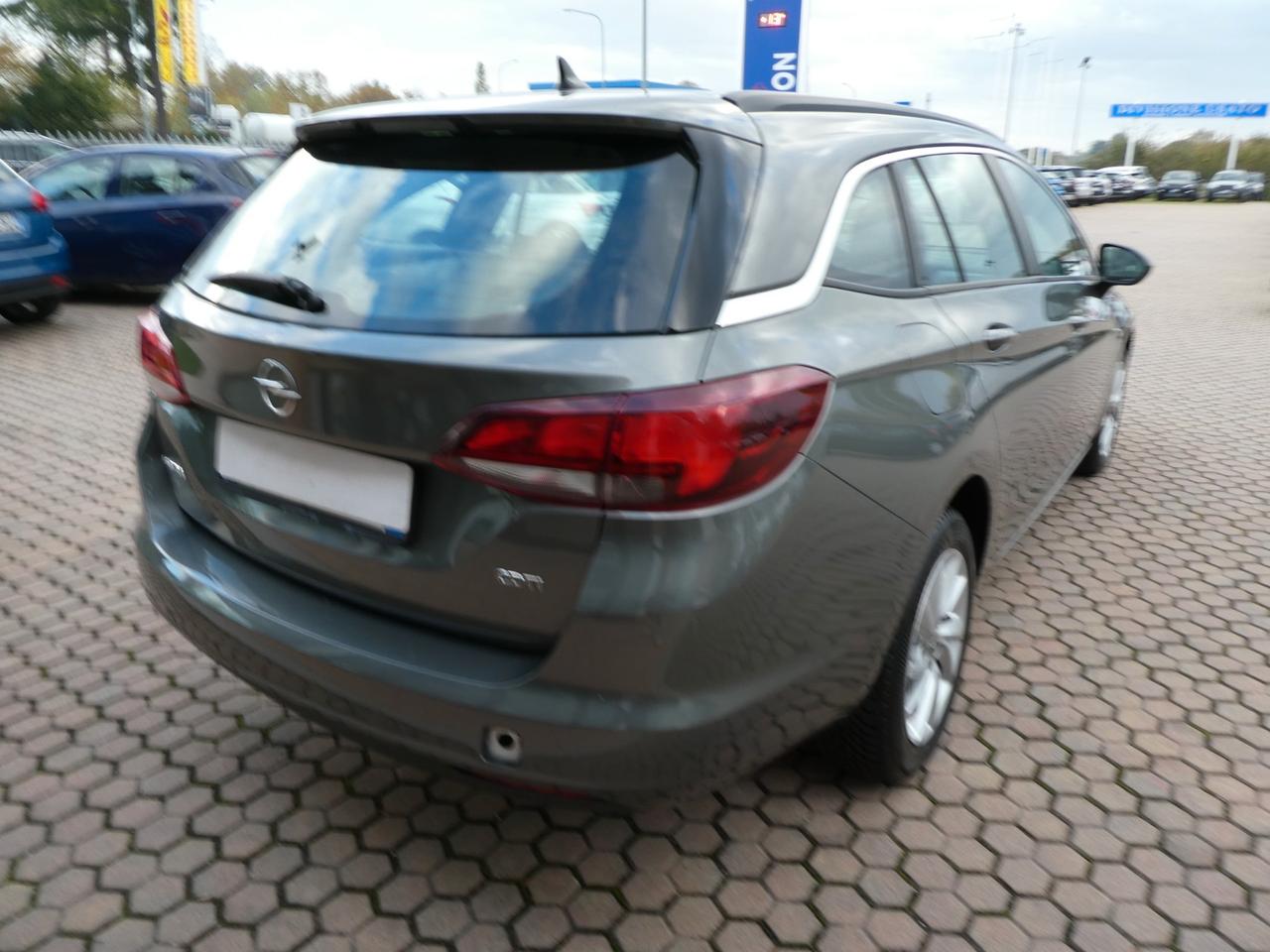 Opel Astra 1.6 CDTi 136CV aut. OK NEOPATENTATI