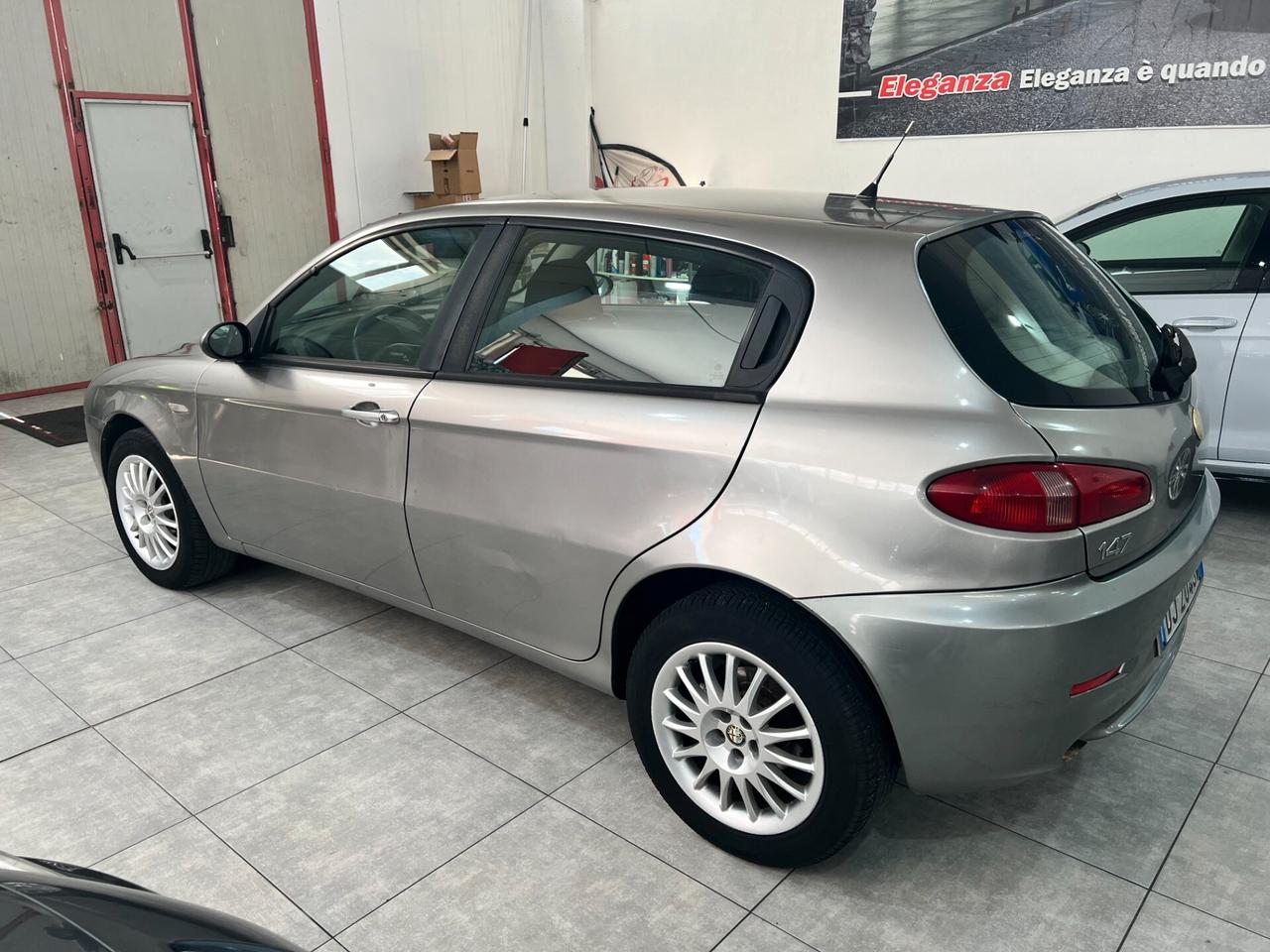 Alfa Romeo 147 1.9 JTD 120 CV - Progression - 2007