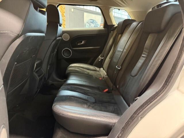 Land Rover Range Evoque 2.2 TD4 5p. Pure