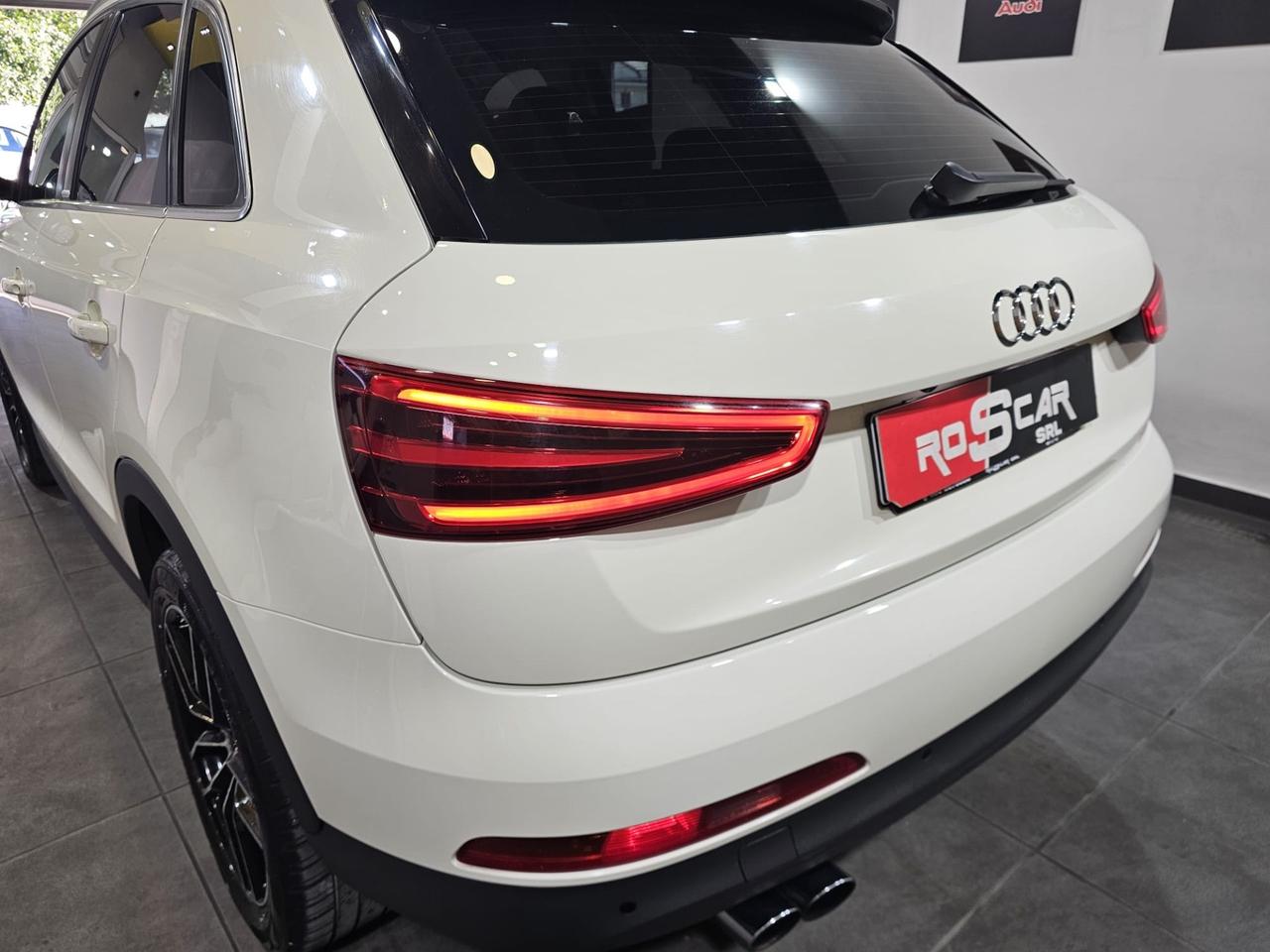 Audi Q3 2.0 TDI 140cv S line