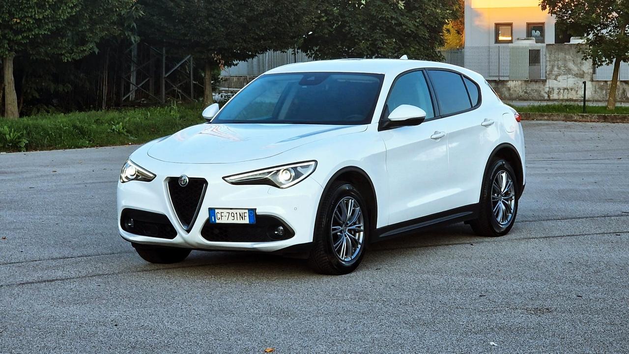 Alfa Romeo Stelvio 2.2 Turbodiesel 190 CV AT8 Q4