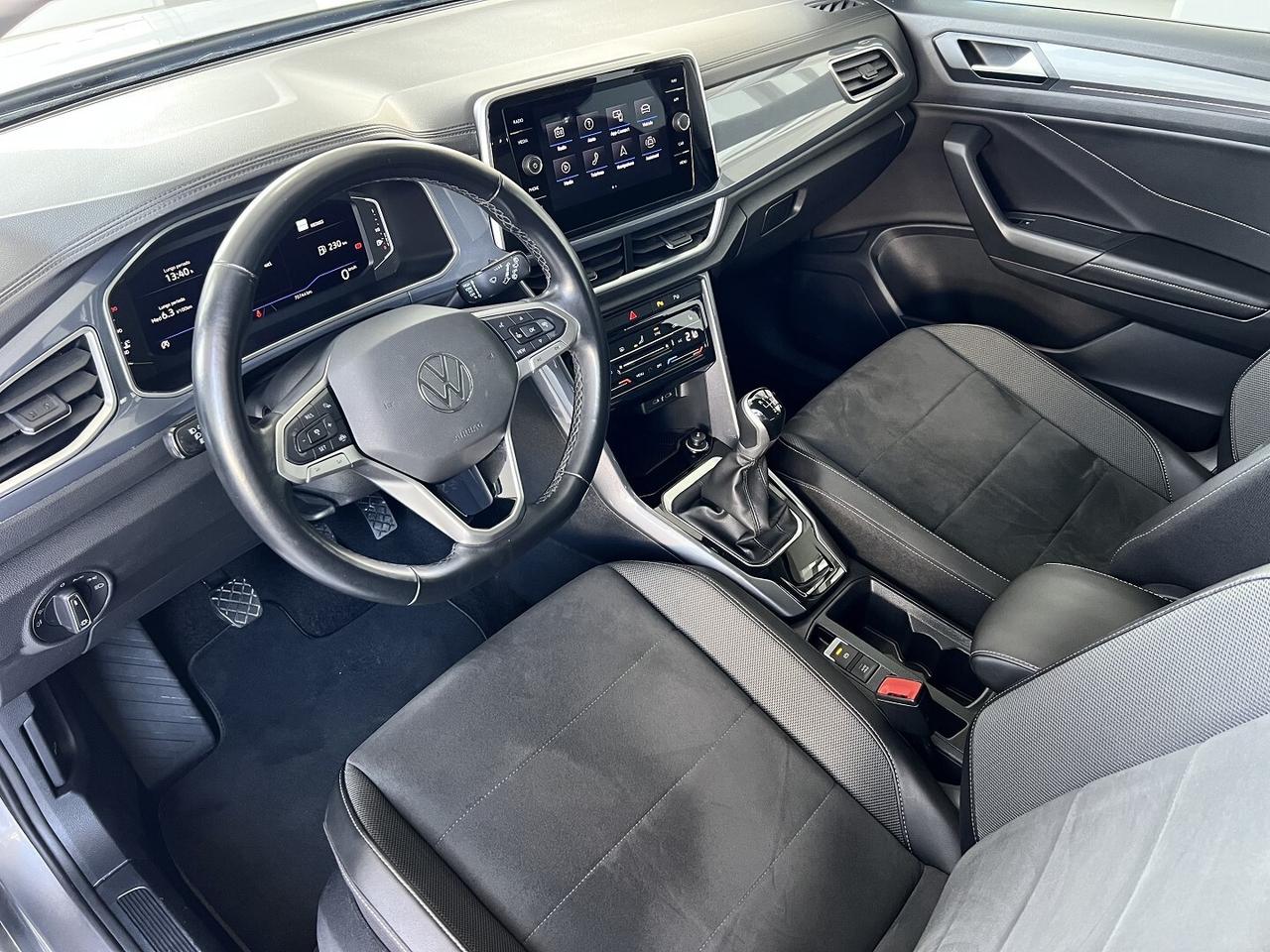 VOLKSWAGEN T- ROC STYLE - 2022