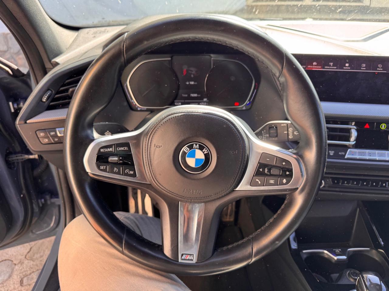 Bmw 118 118d 5p. Msport