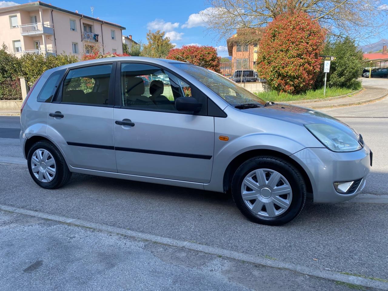 Ford Fiesta 1.4 TDCi 5p. Ghia