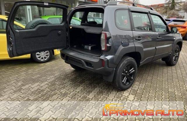 LADA Niva TRAVEL BLACK EDITION