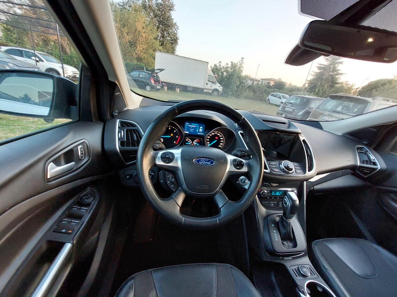 Ford Kuga 2.0 TDCI 150 CV S&S 4WD Powershift Titanium