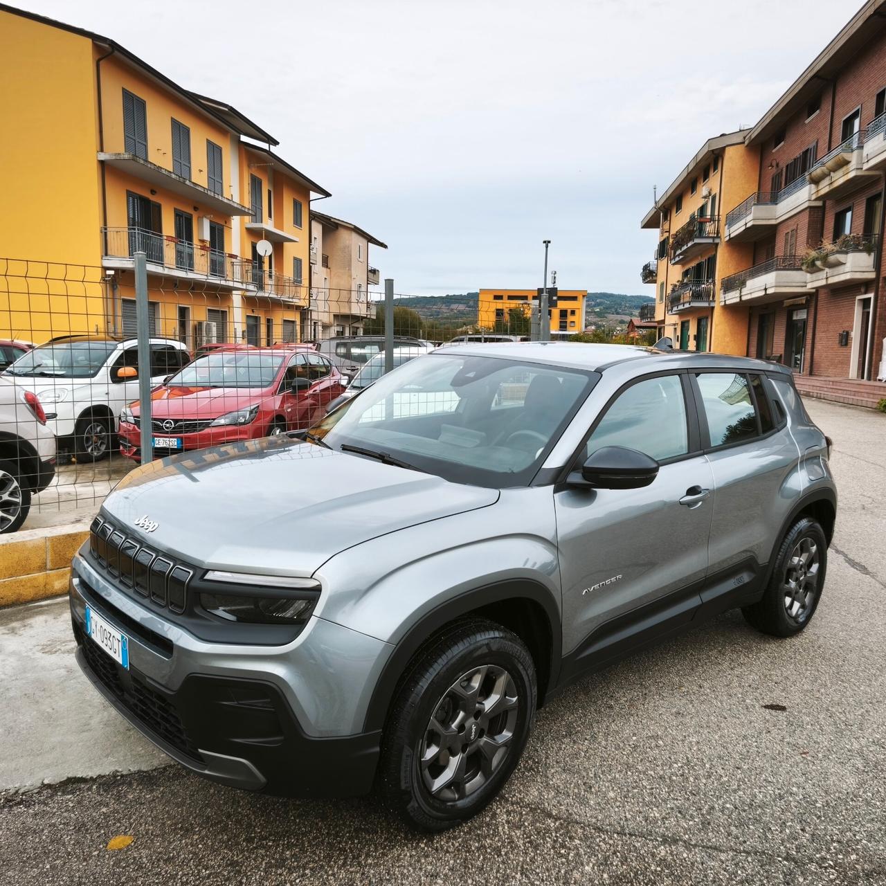 Jeep Avenger 1.2 Turbo 100 CV Summit