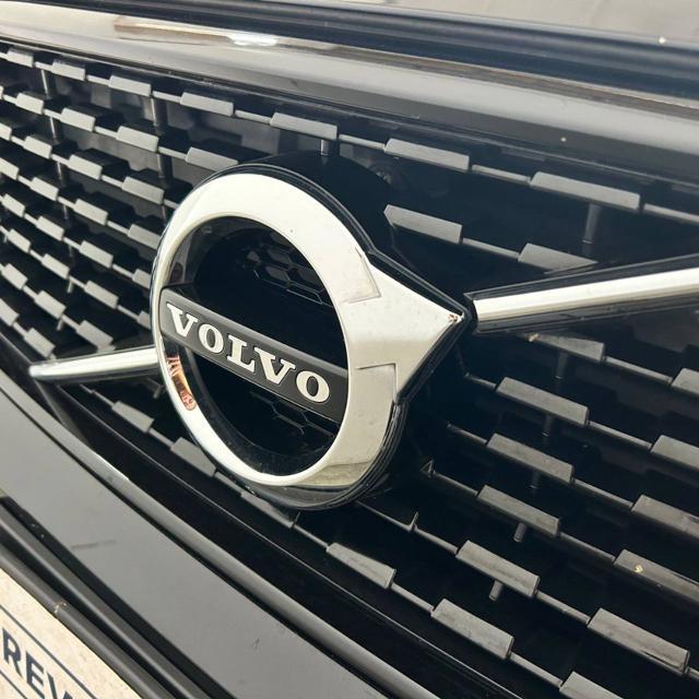 VOLVO XC40 D3 R-design