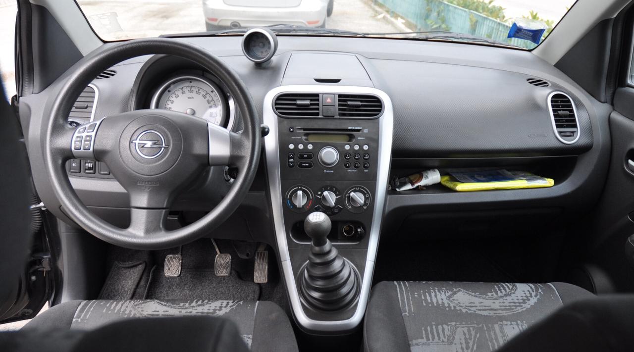 Opel Agila 1.0 12V 65CV NEOPATENTATI