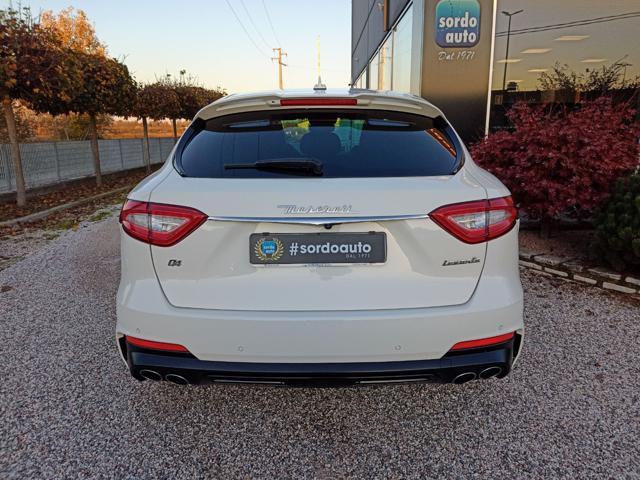 MASERATI Levante V6 Diesel 250 CV AWD Gransport