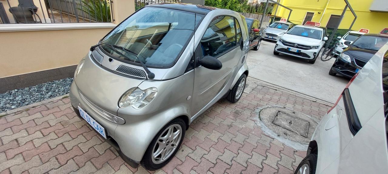 SMART 700 BENZINA 51 CV CAMBIO AUTOMATICO E SEGUENZIALE ARIA CONDIZIONATA LEGA NUOVA