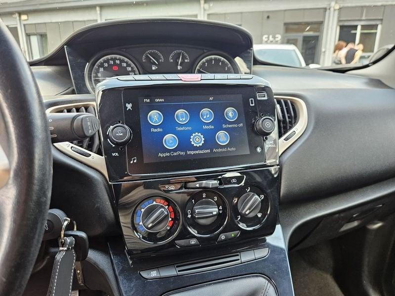 Lancia Ypsilon 1.0 FireFly 70cv Hybrid Alberta Ferretti